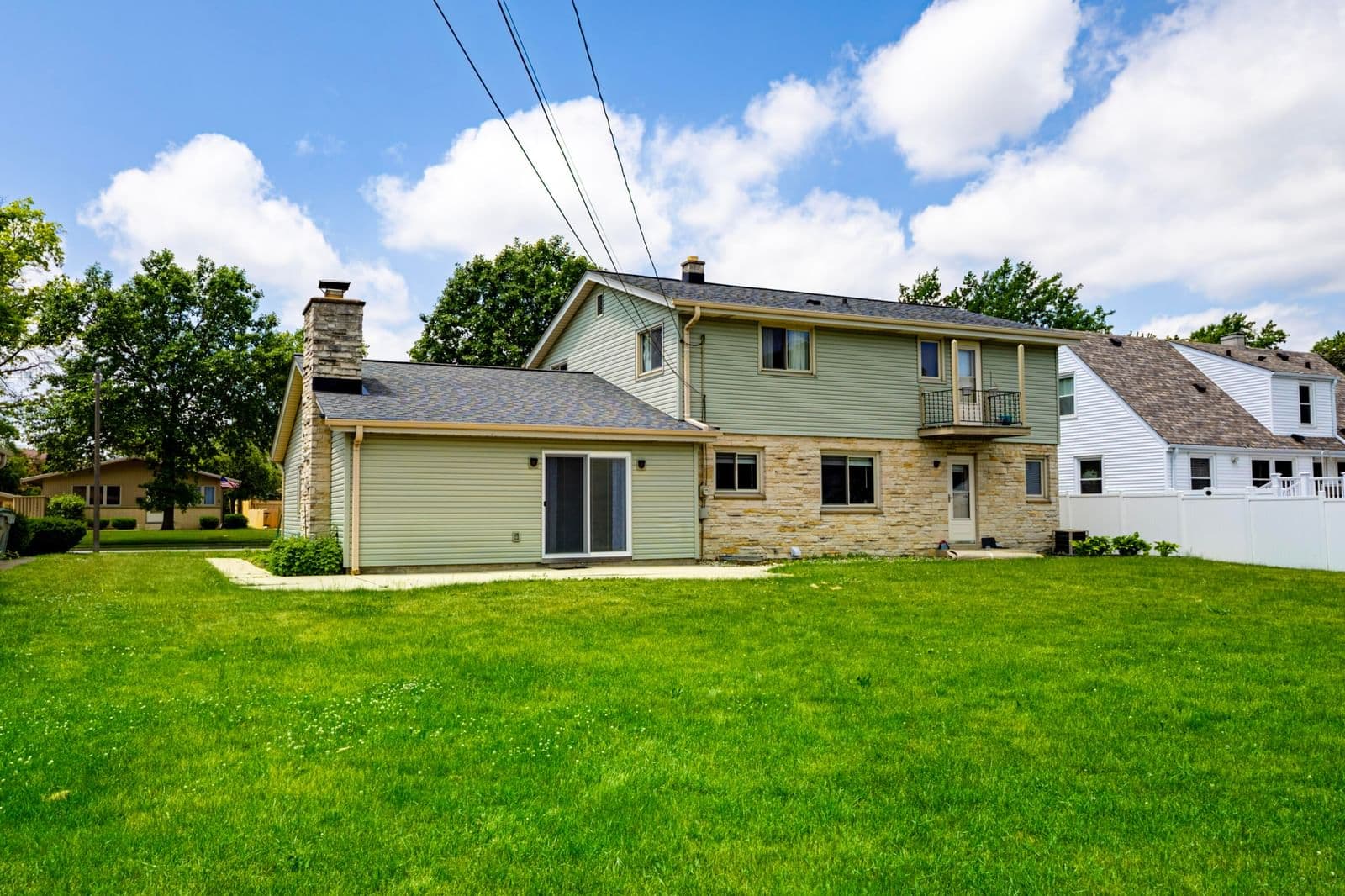 3710 Massachusetts 4