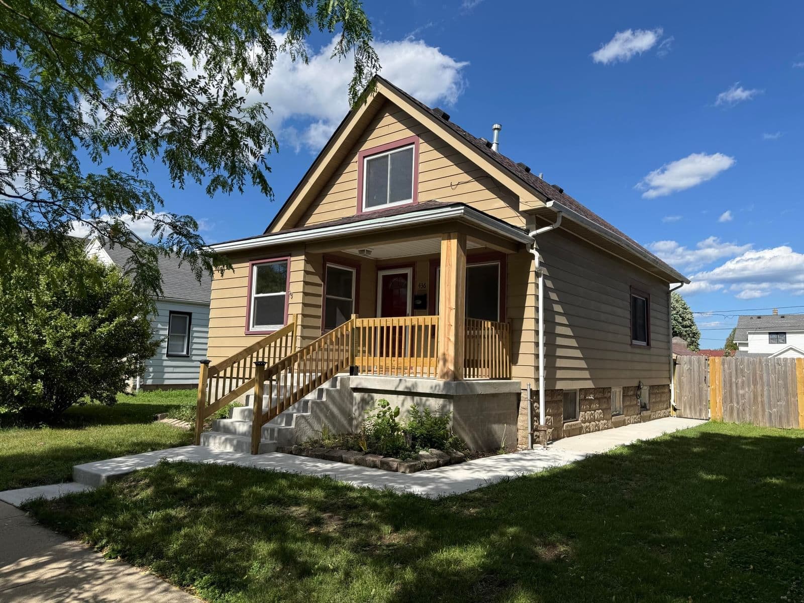 436 74th, Milwaukee, WI 53214