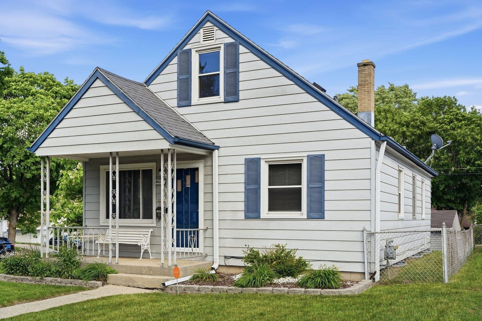 8001 Kathryn, Milwaukee, WI 53218