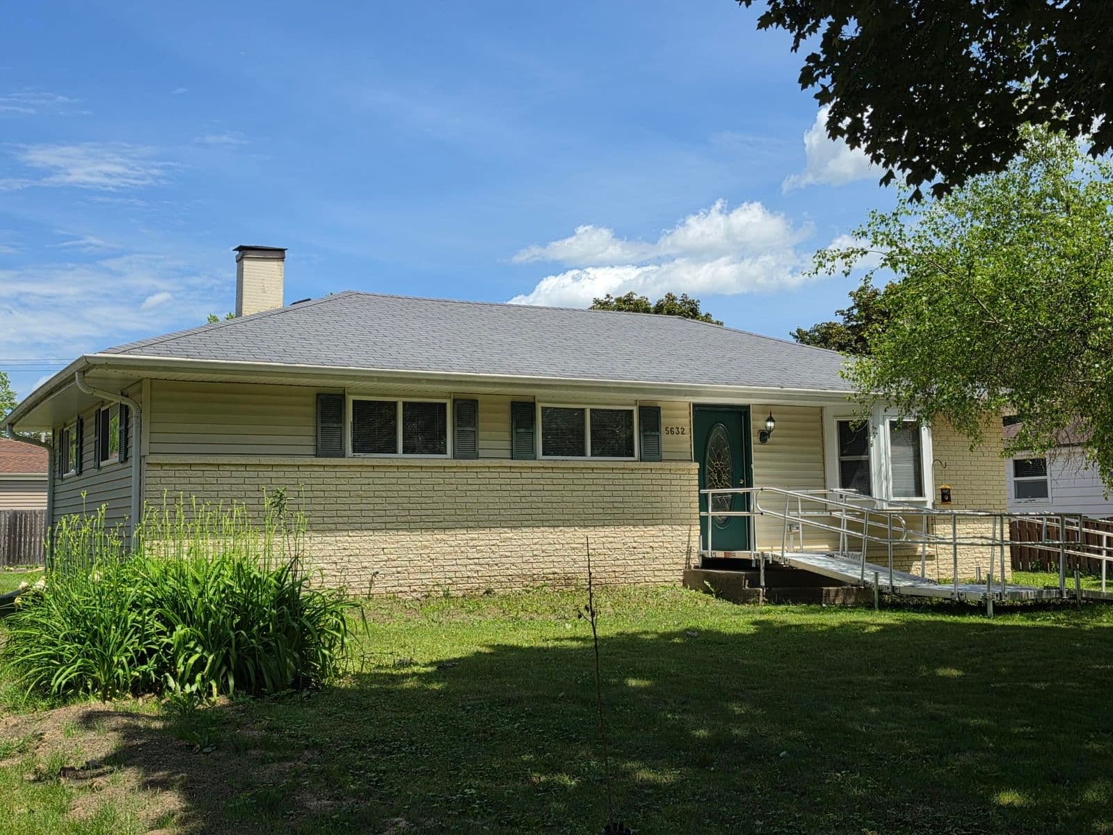 5632 Melinda, Milwaukee, WI 53221