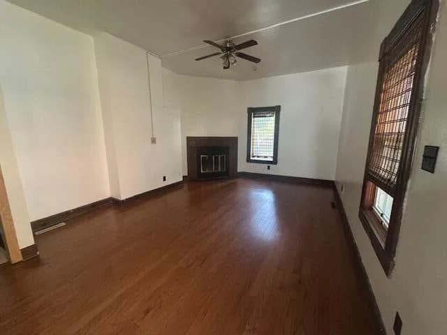1746 Cambridge 4
