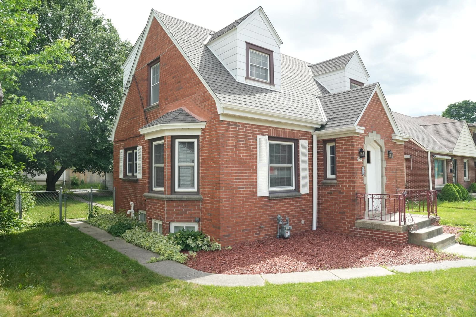 8209 Burleigh, Milwaukee, WI 53222