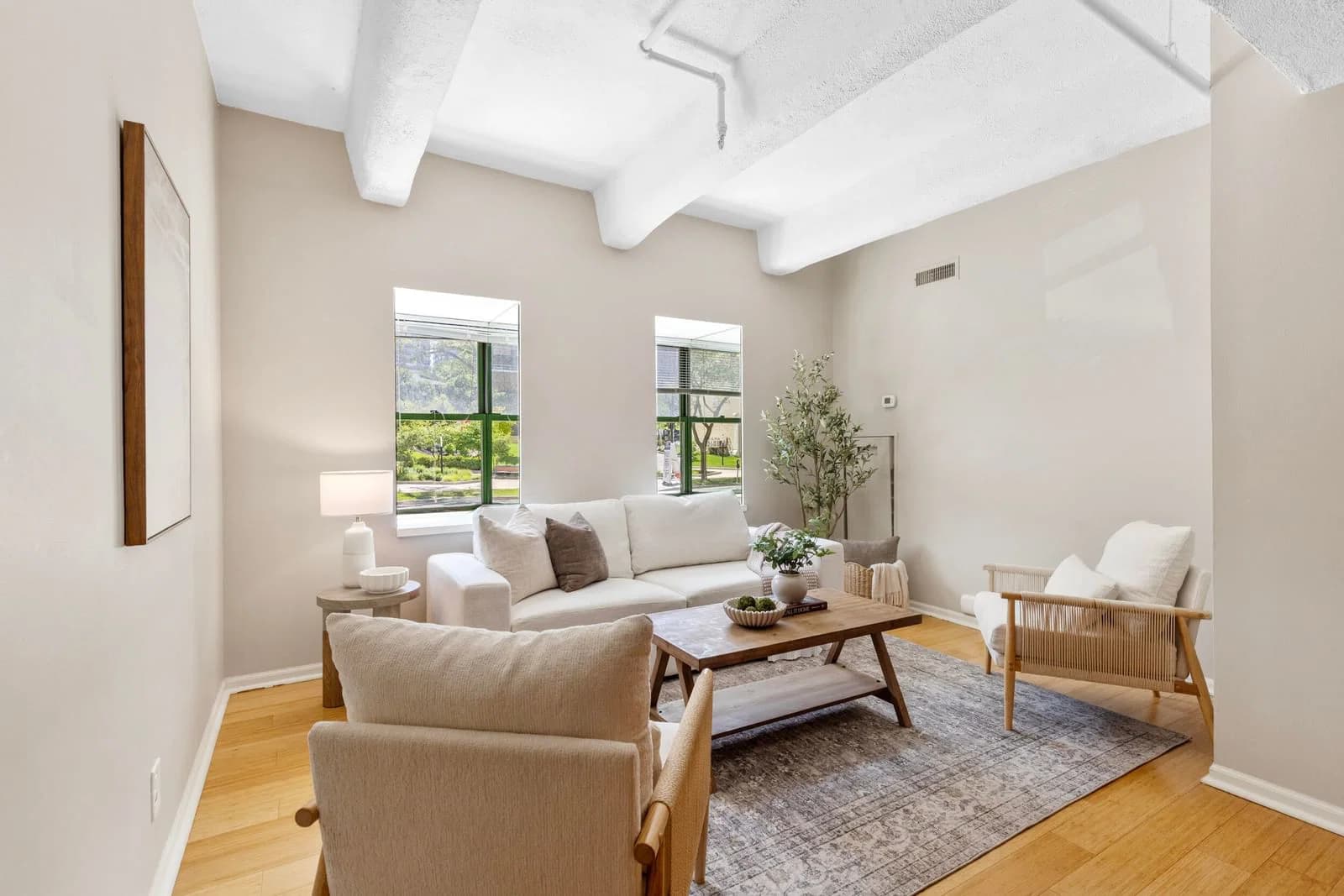 270 Highland, Milwaukee, WI 53202