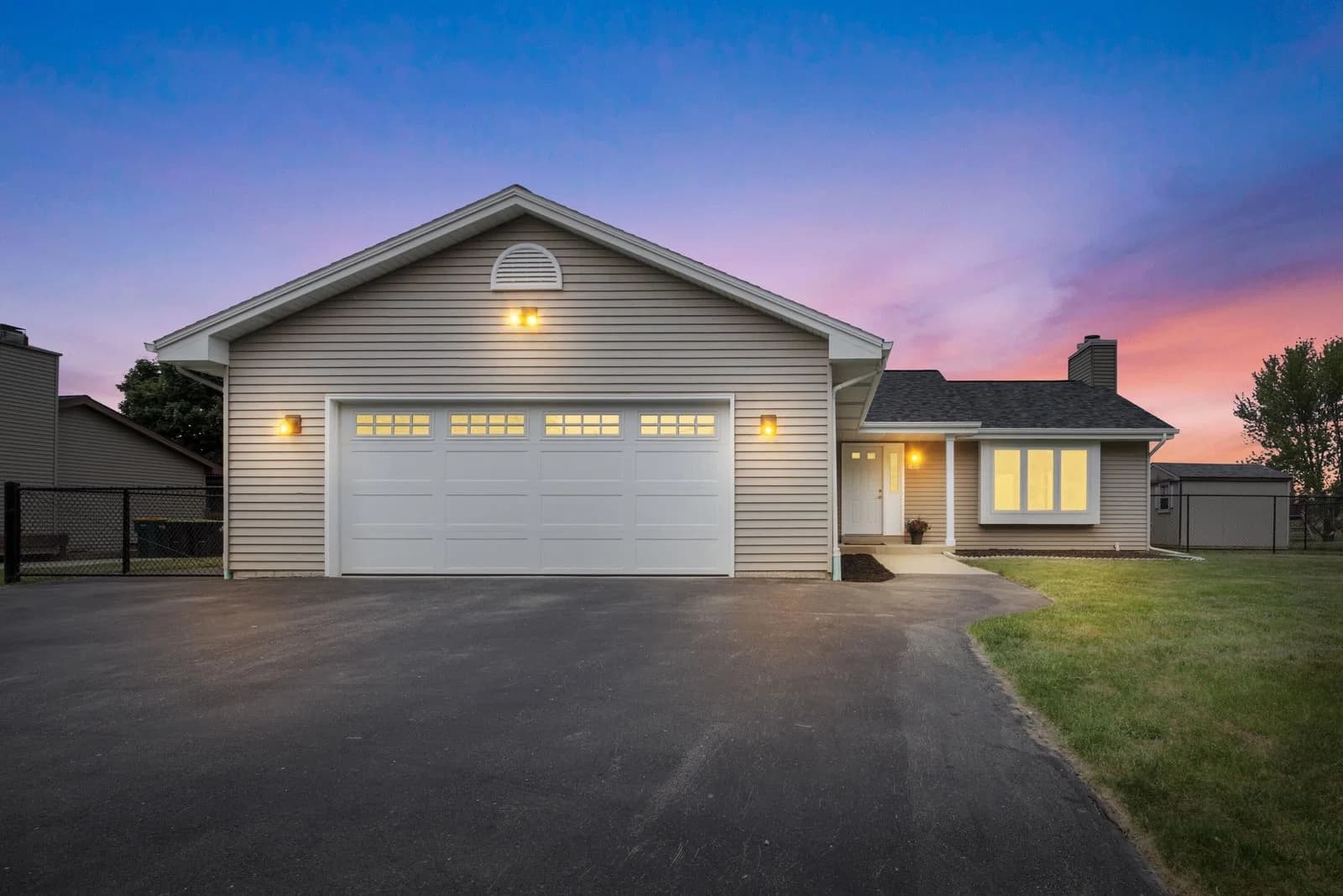 3800 Elm, Oak Creek, WI 53154