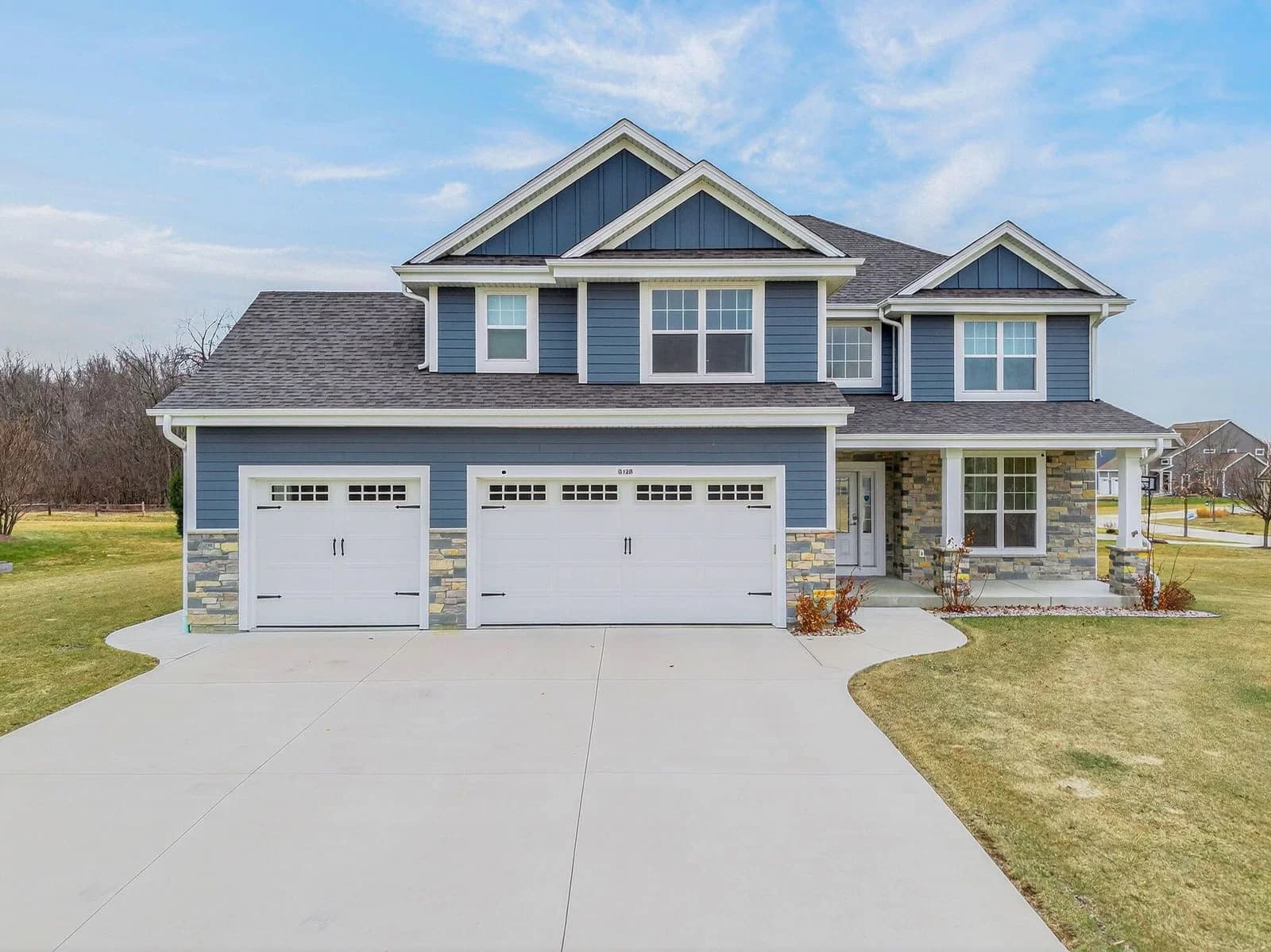 3128 Hidden Oaks, Franklin, WI 53132