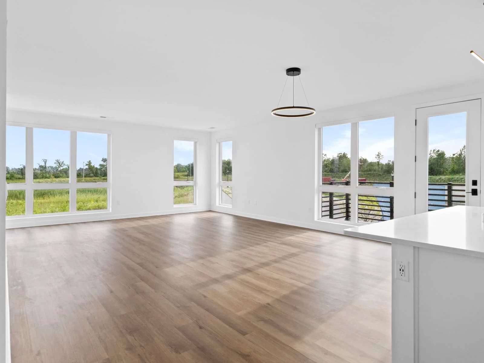 4163 Hemlock 2
