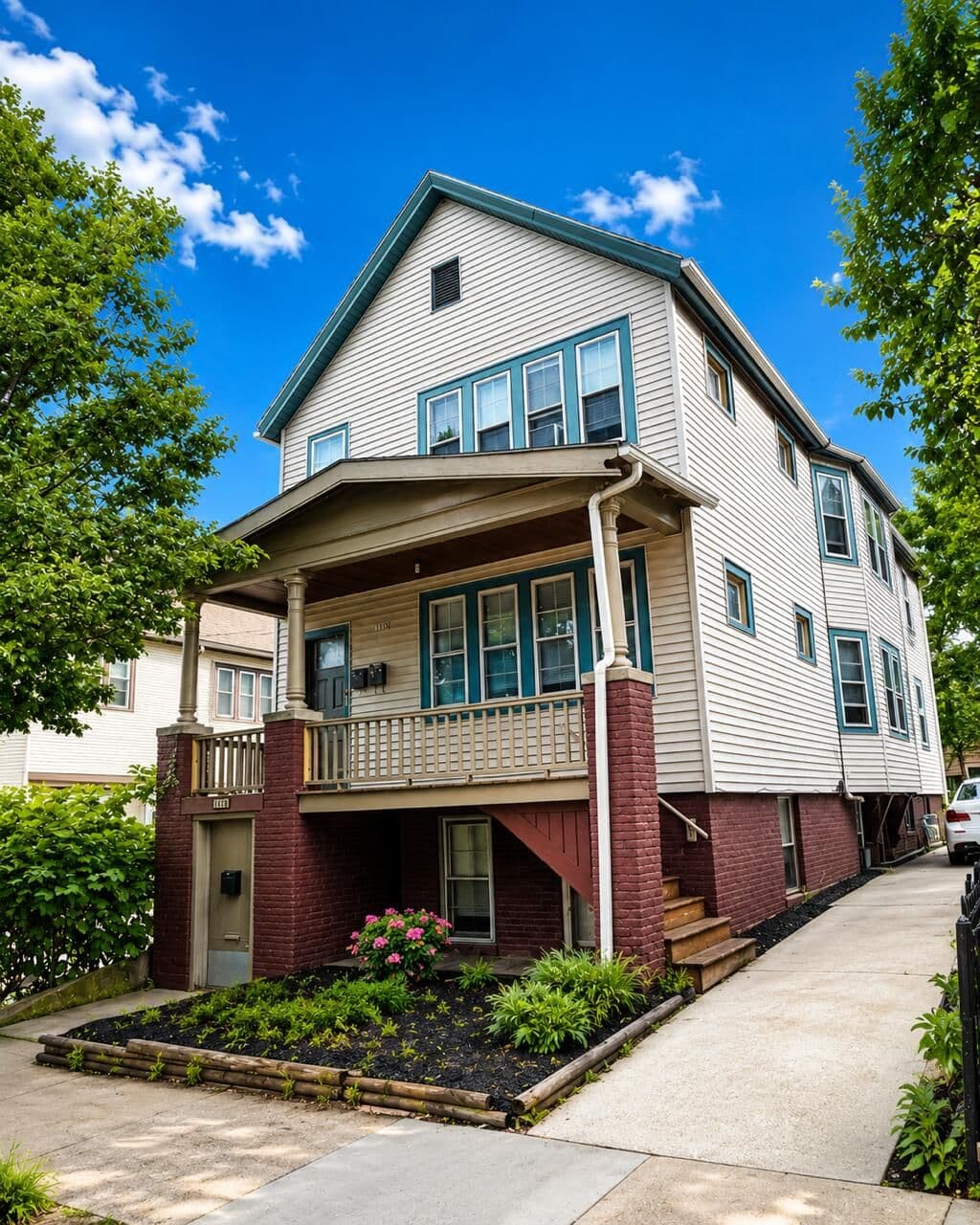 1650 Arlington, Milwaukee, WI 53202
