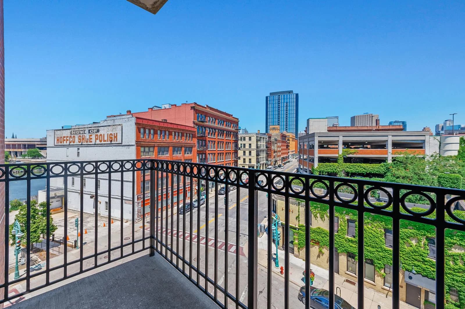 102 Water, Milwaukee, WI 53202
