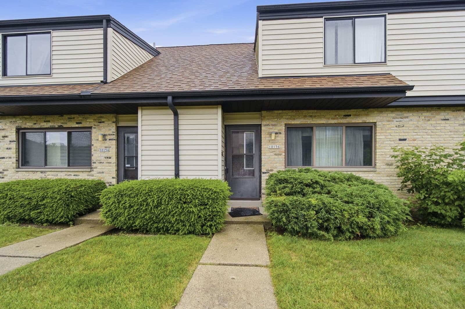 10156 Kiehnau, Milwaukee, WI 53224
