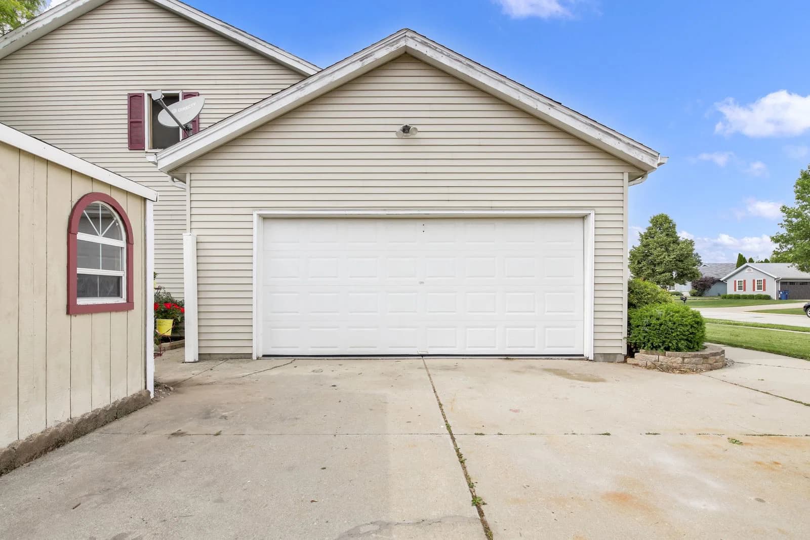8215 Wildwood 5