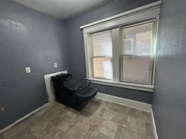 3421 State, Milwaukee, WI 53208