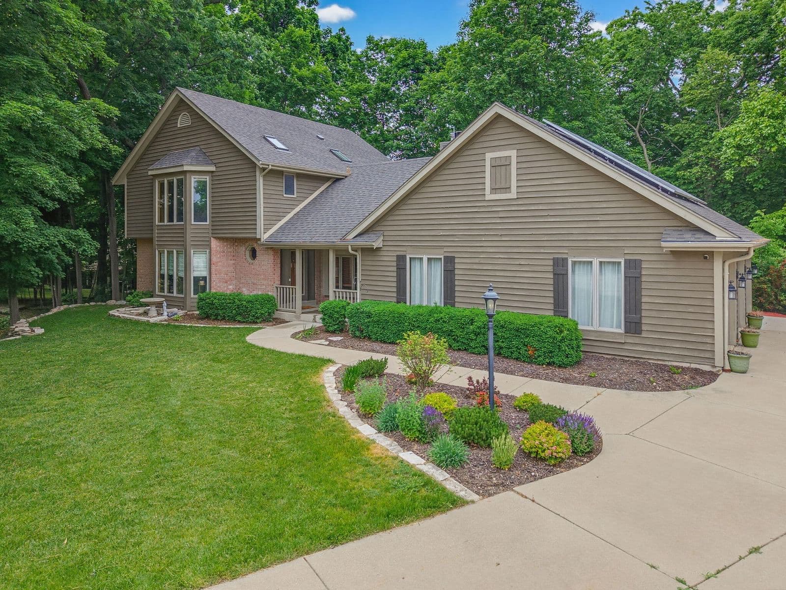 3532 121st, Greenfield, WI 53228