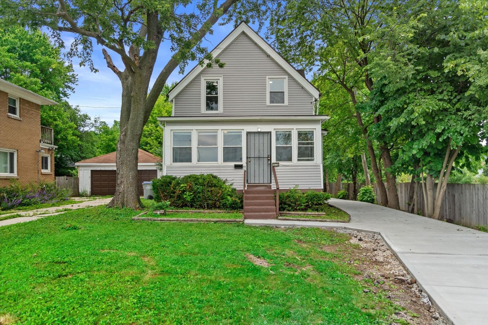 5676 43rd, Milwaukee, WI 53209