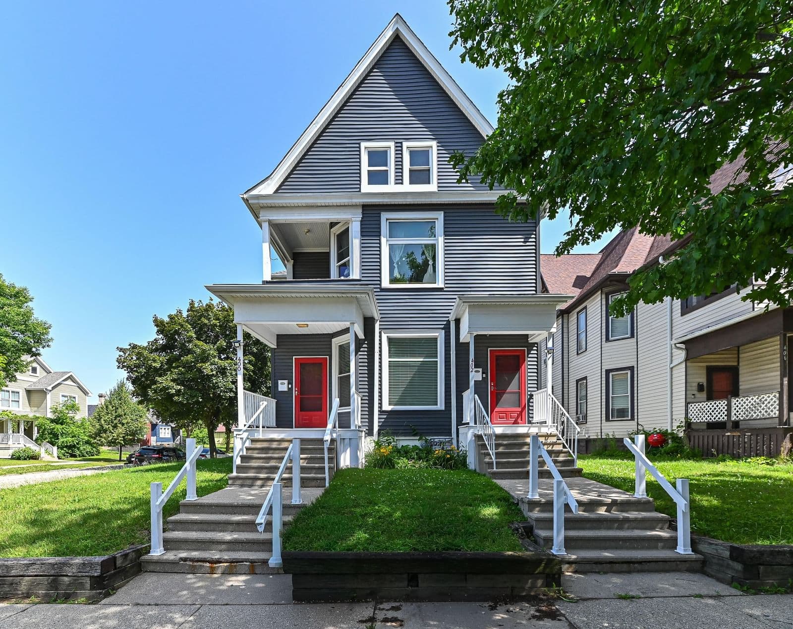 400 Garfield, Milwaukee, WI 53212