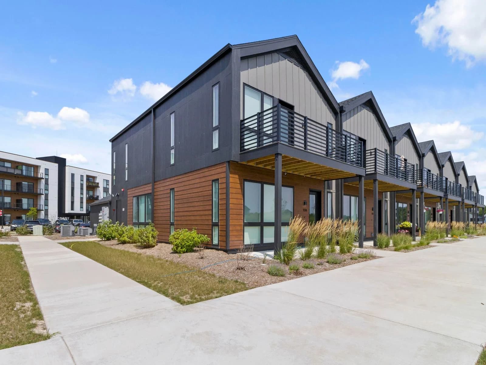 4199 Hemlock 2