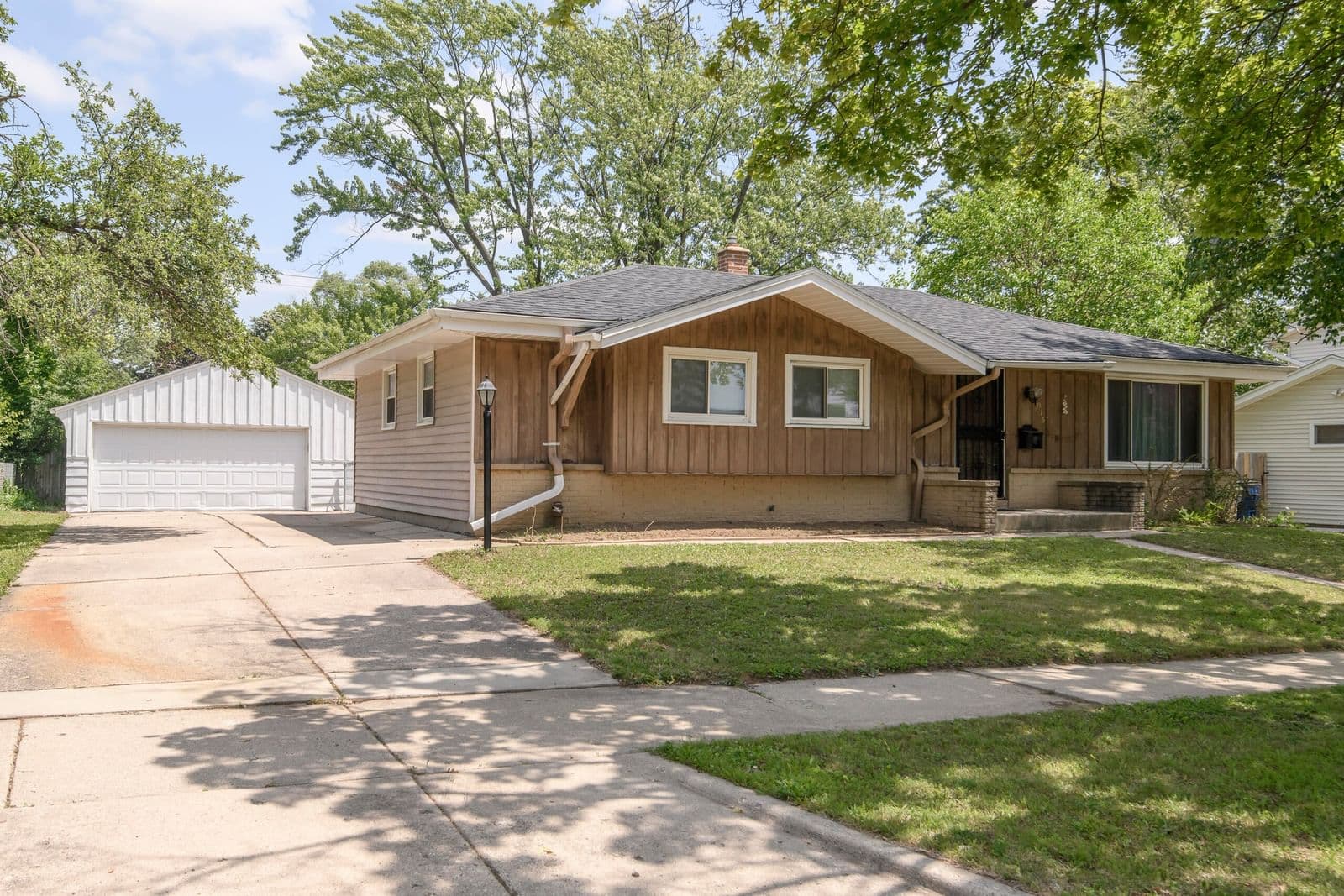 7016 86th, Milwaukee, WI 53224