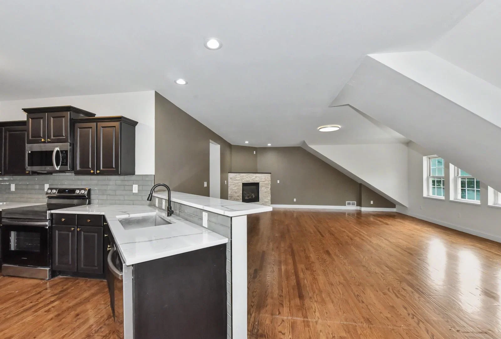 502A Garfield, Milwaukee, WI 53212