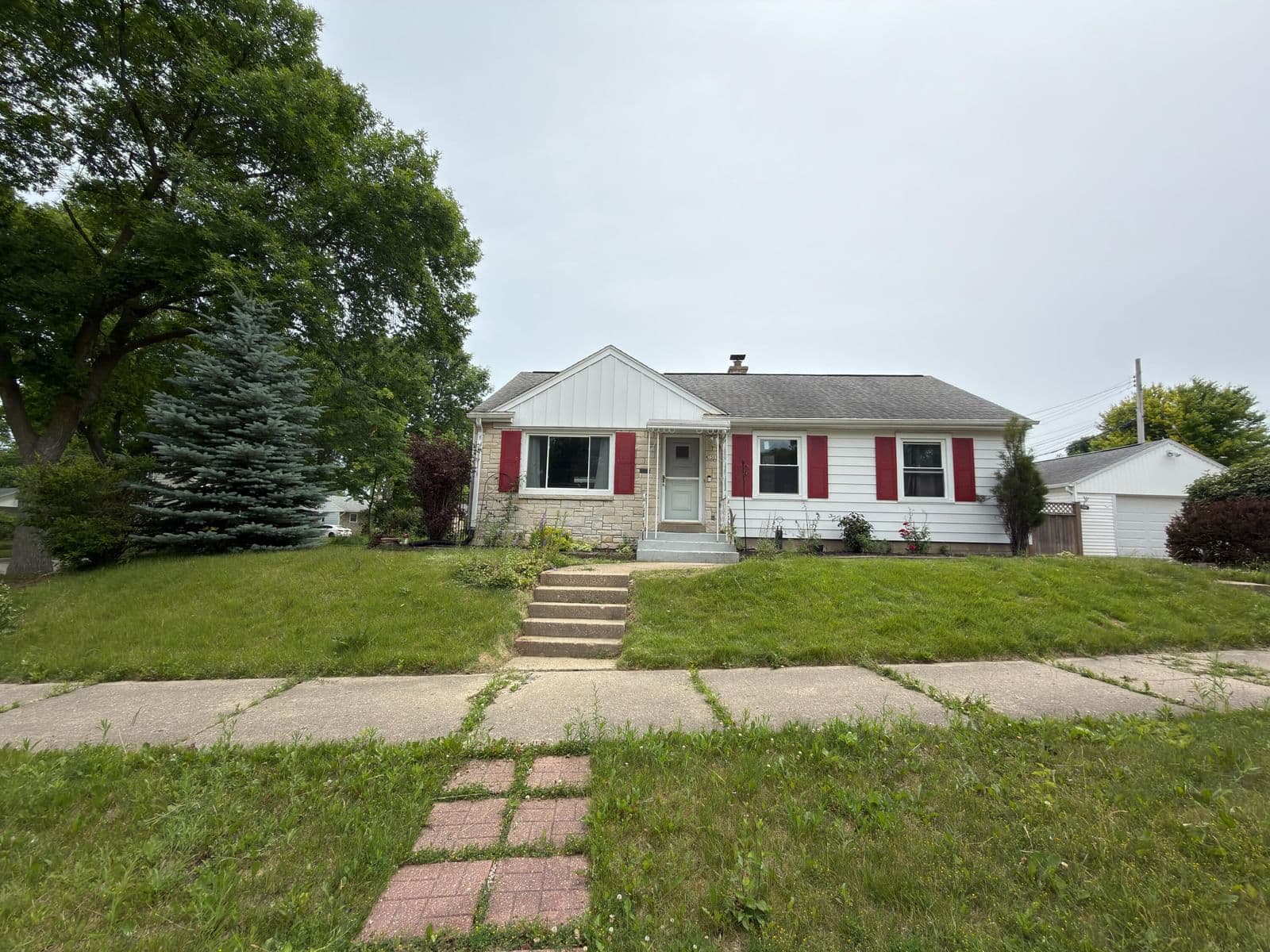 7501 Vienna, Milwaukee, WI 53216