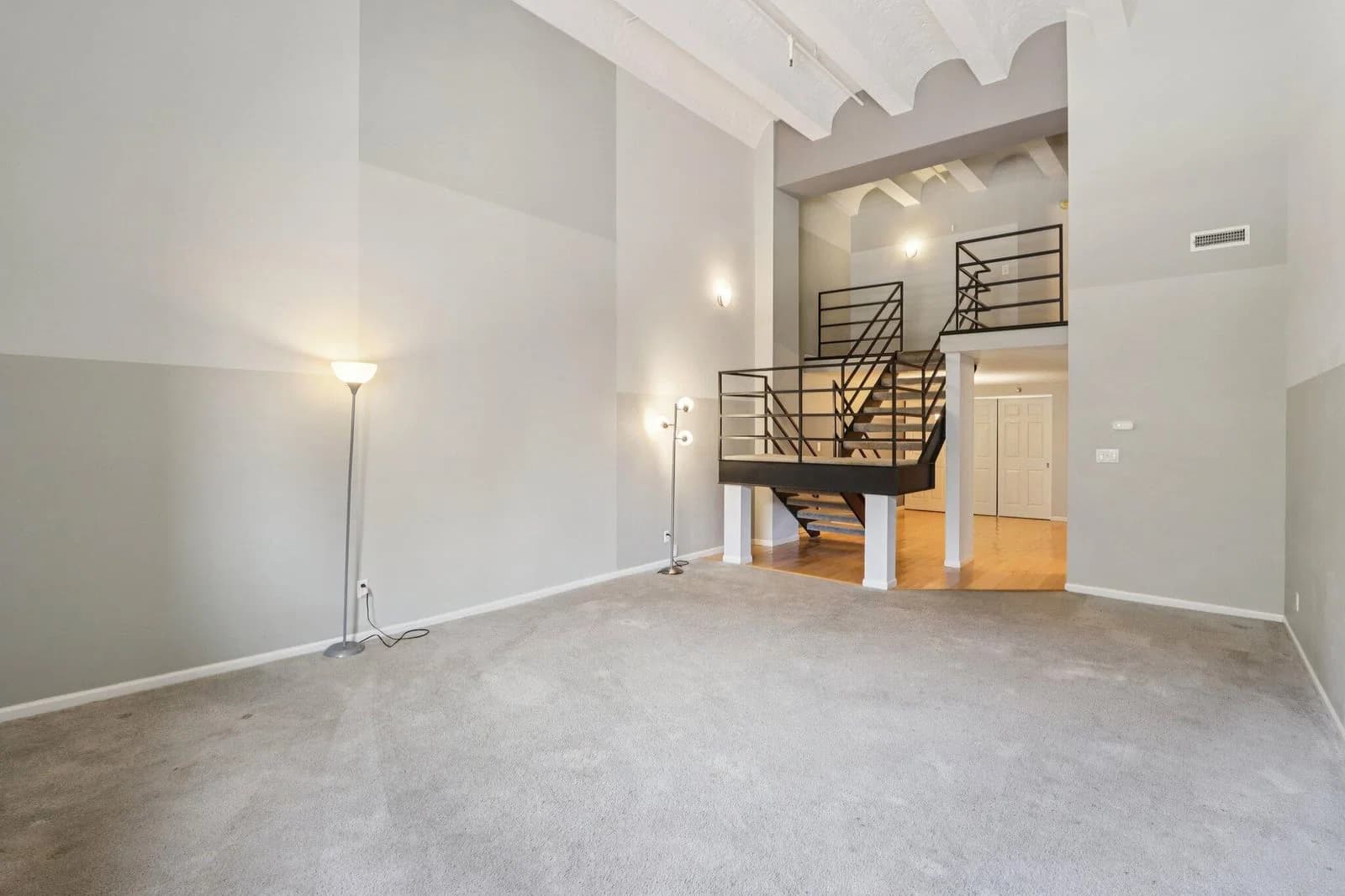 270 Highland, Milwaukee, WI 53202