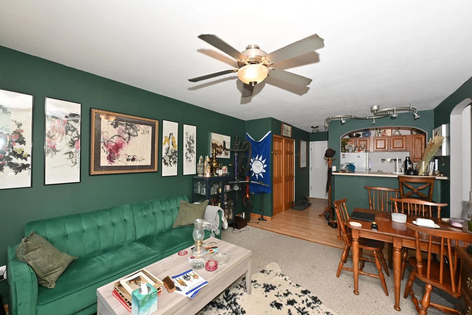 2222 Belleview, Milwaukee, WI 53211