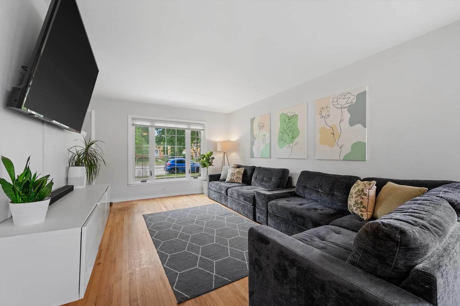 8129 Burleigh 4