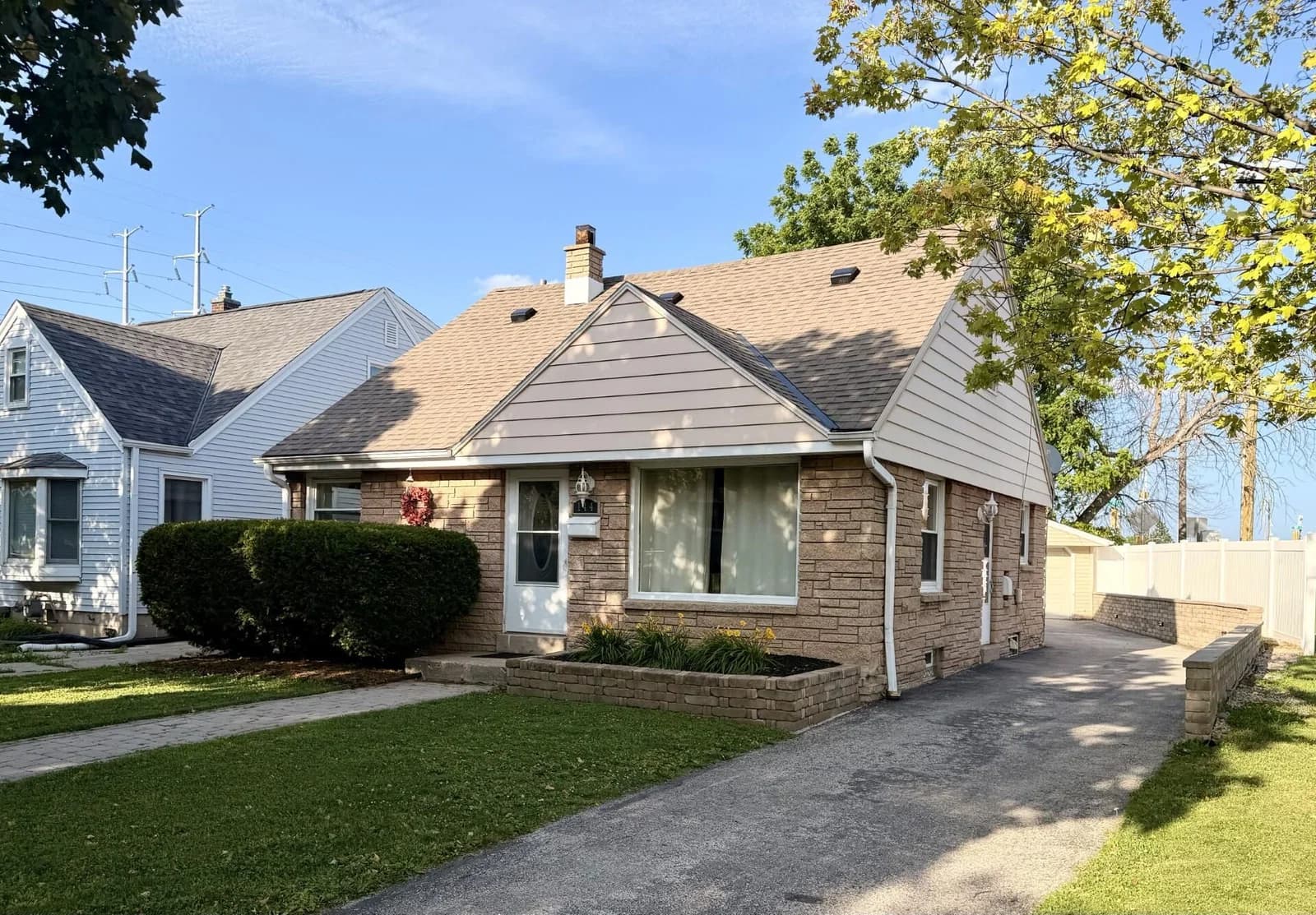 144 71st, Milwaukee, WI 53214