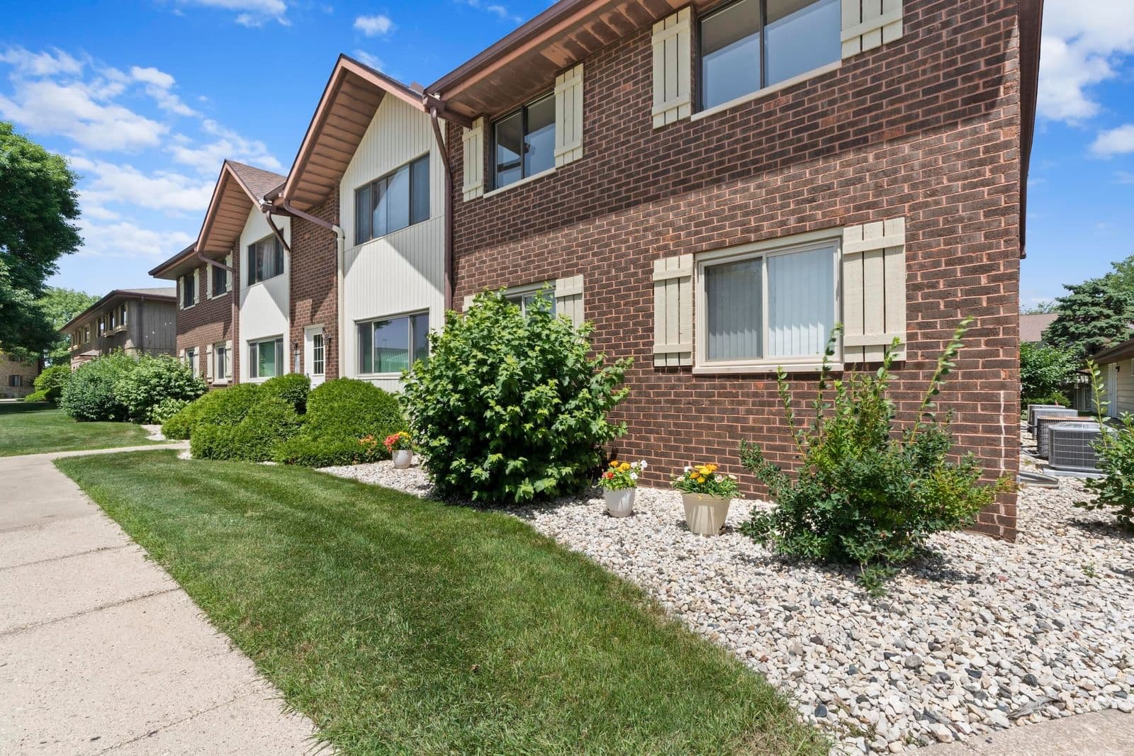 10364 Whitnall Edge 3