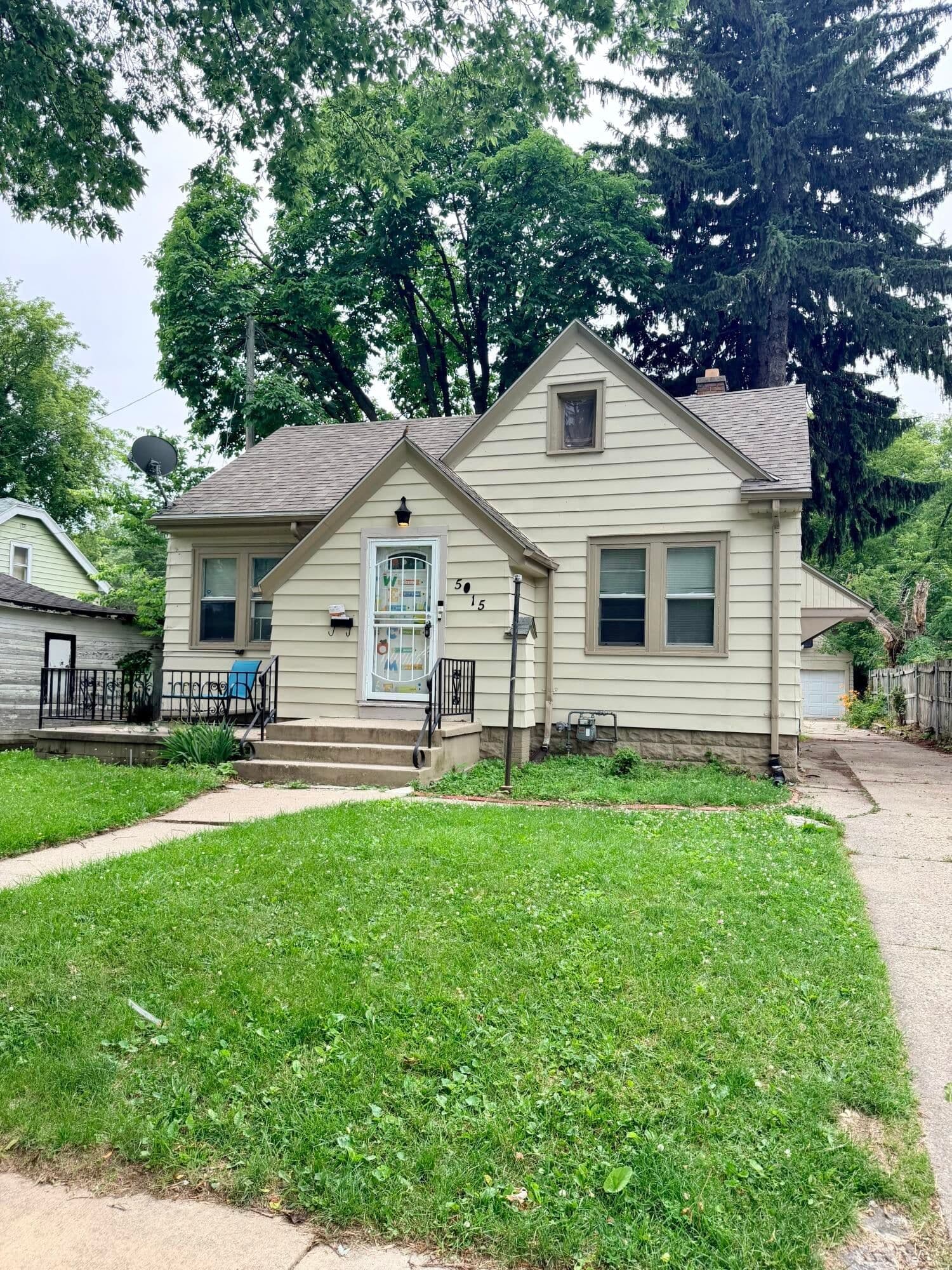 5015 49th, Milwaukee, WI 53218