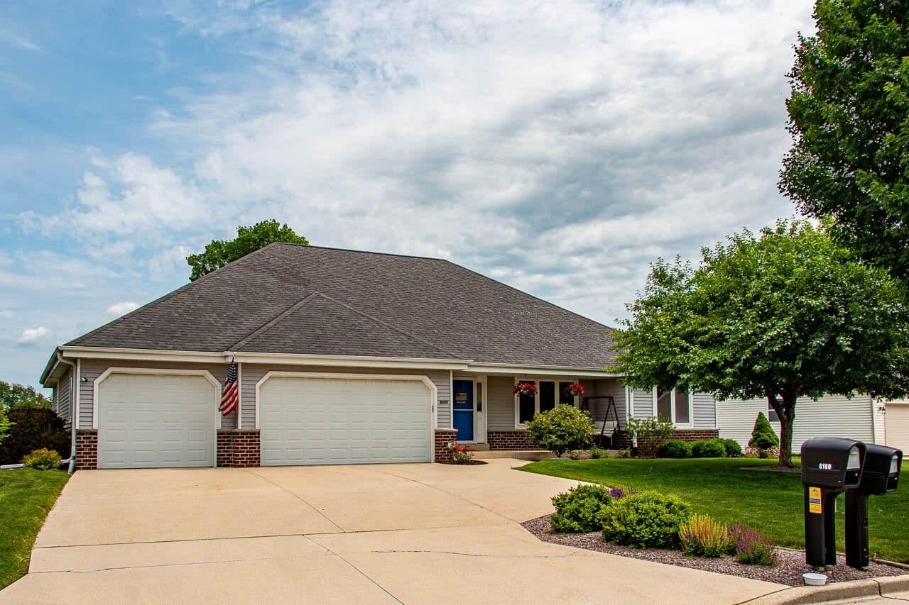 8160 Lakeview, Franklin, WI 53132