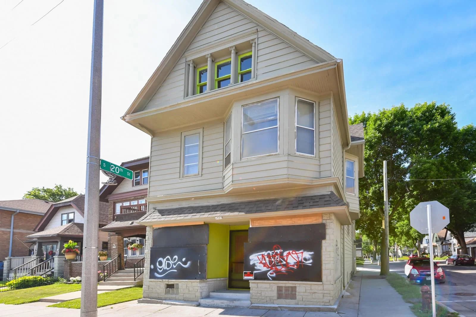 1937 Greenfield, Milwaukee, WI 53204