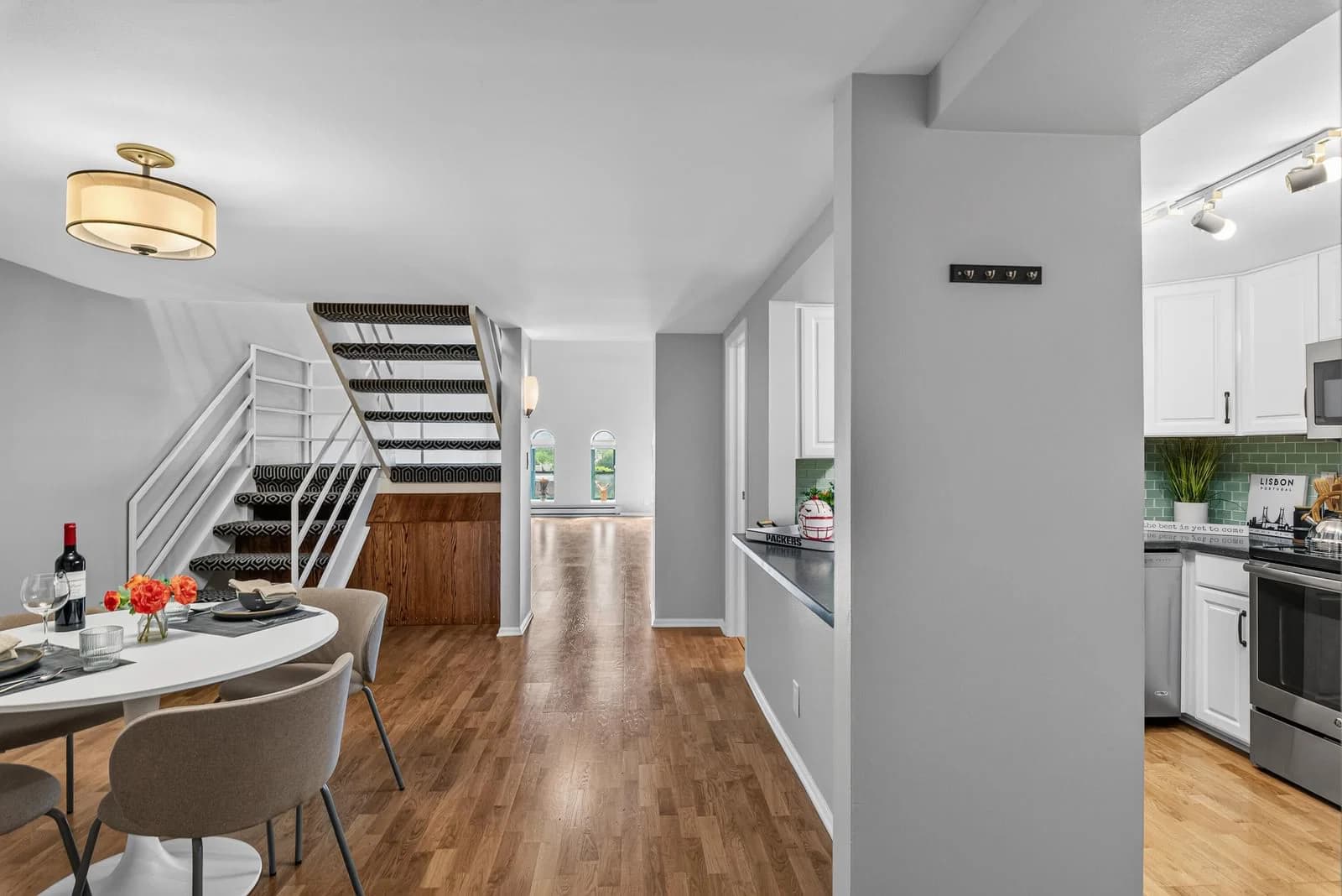 270 Highland, Milwaukee, WI 53202