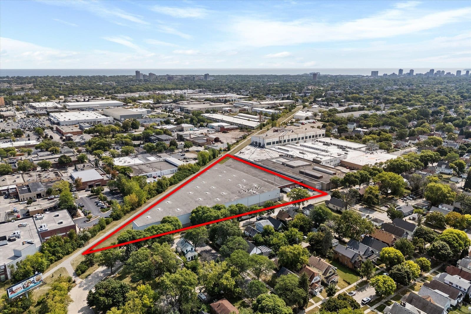 3832 3rd St, Milwaukee, WI 53212 2