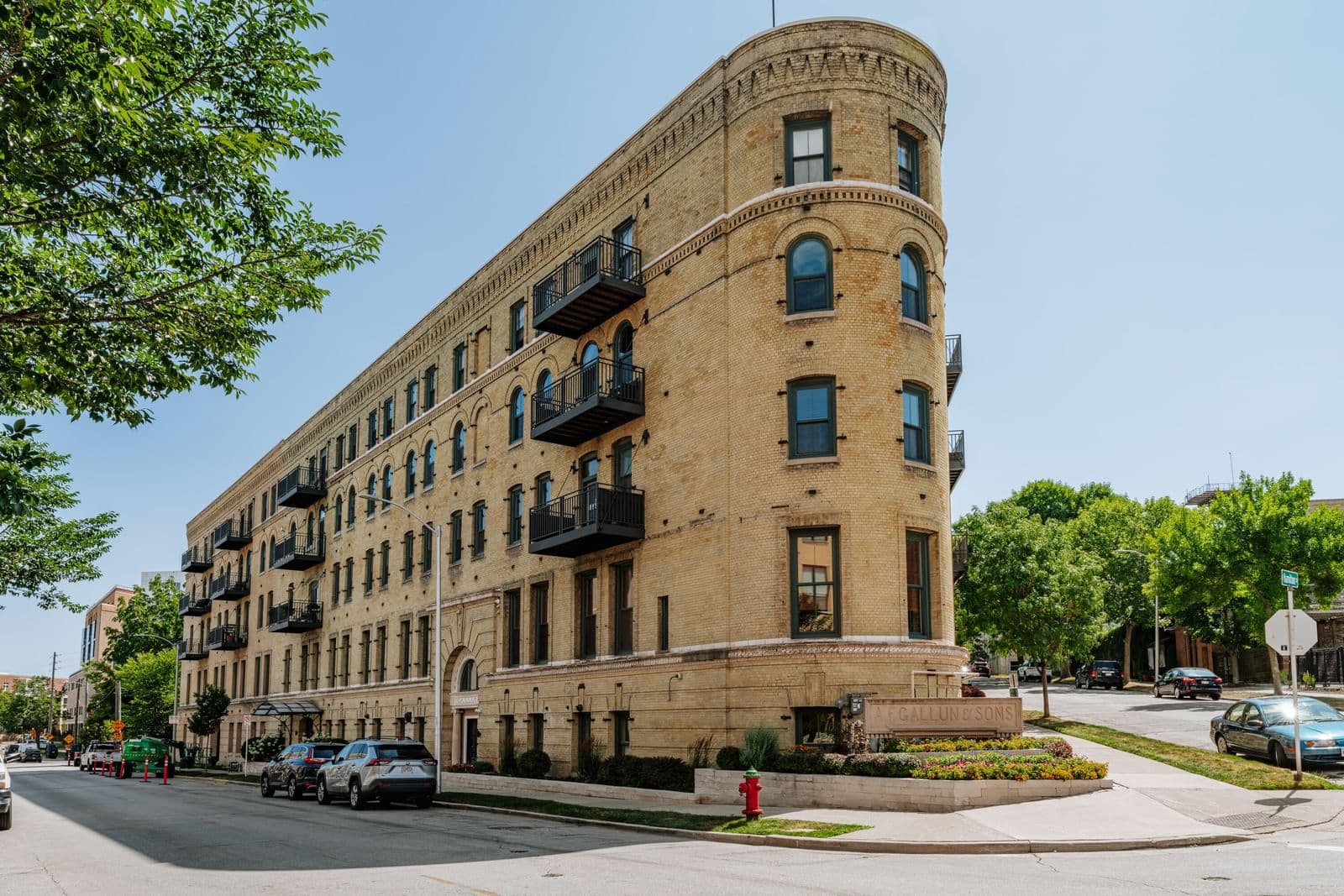 1818 Water, Milwaukee, WI 53202