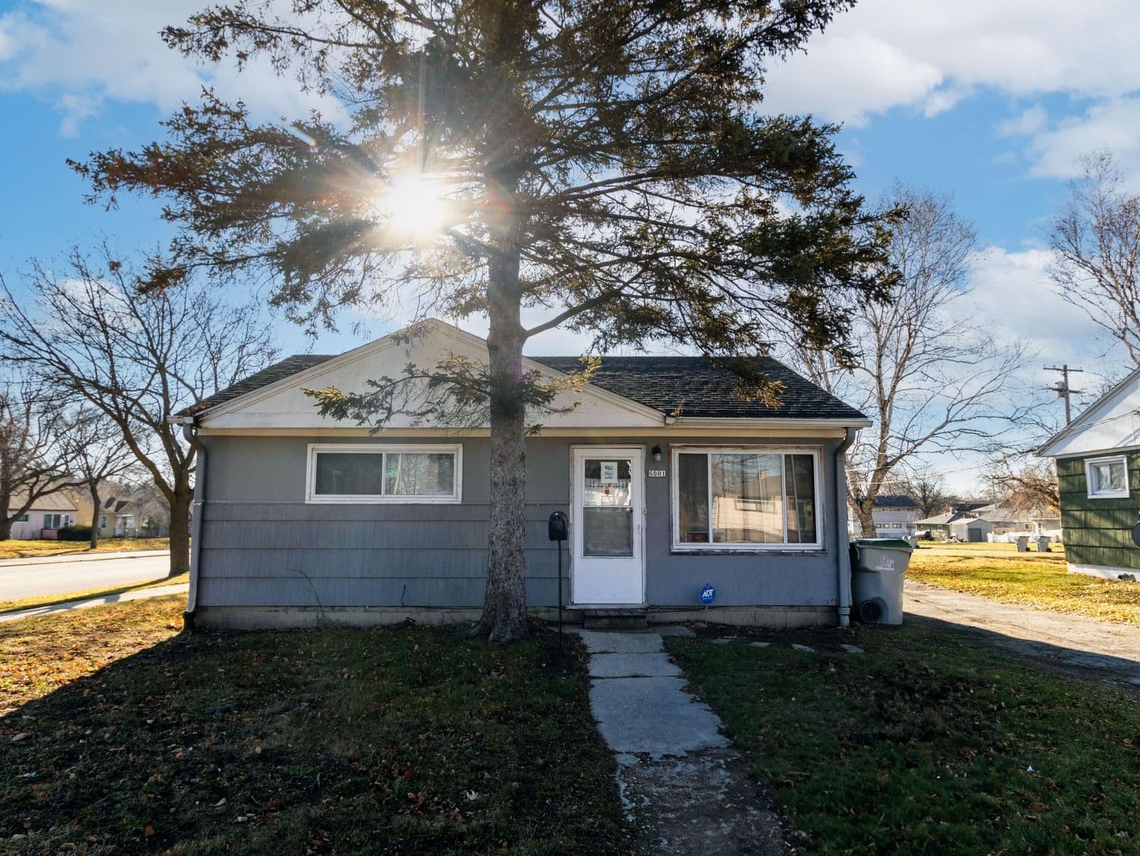 6001 Carmen, Milwaukee, WI 53218