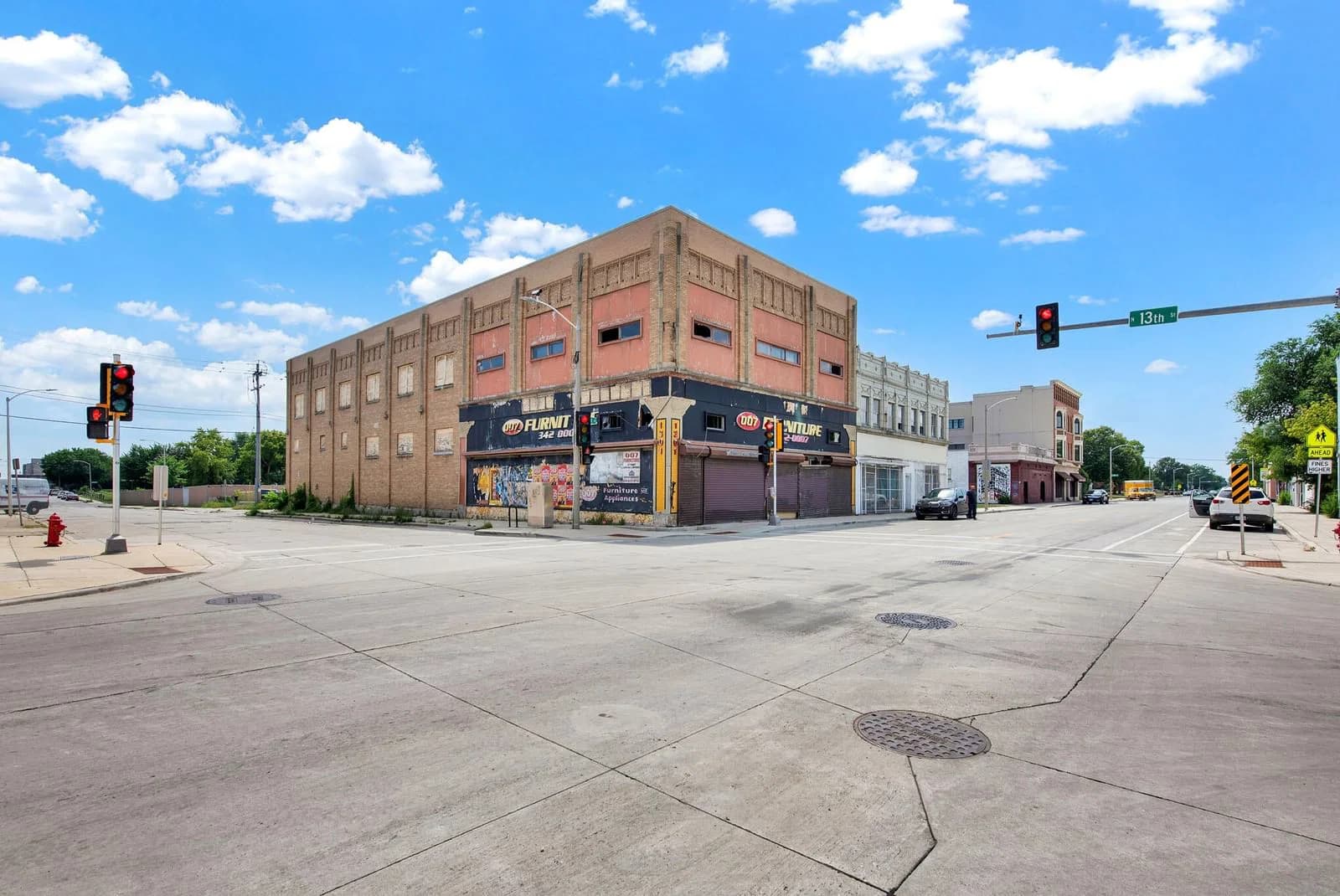 1301 Vliet St, Milwaukee, WI 53205 3