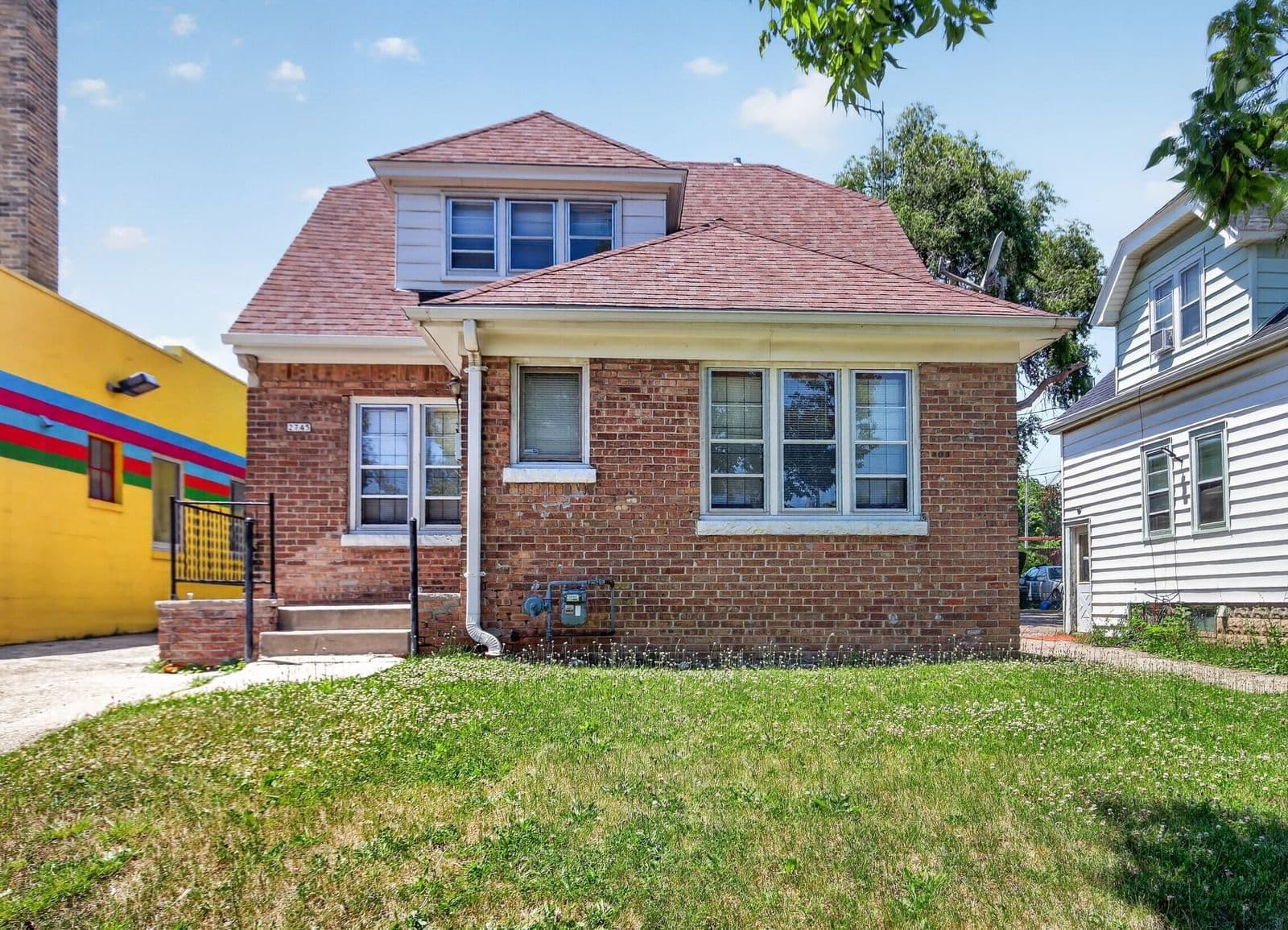 2745 58th, Milwaukee, WI 53210