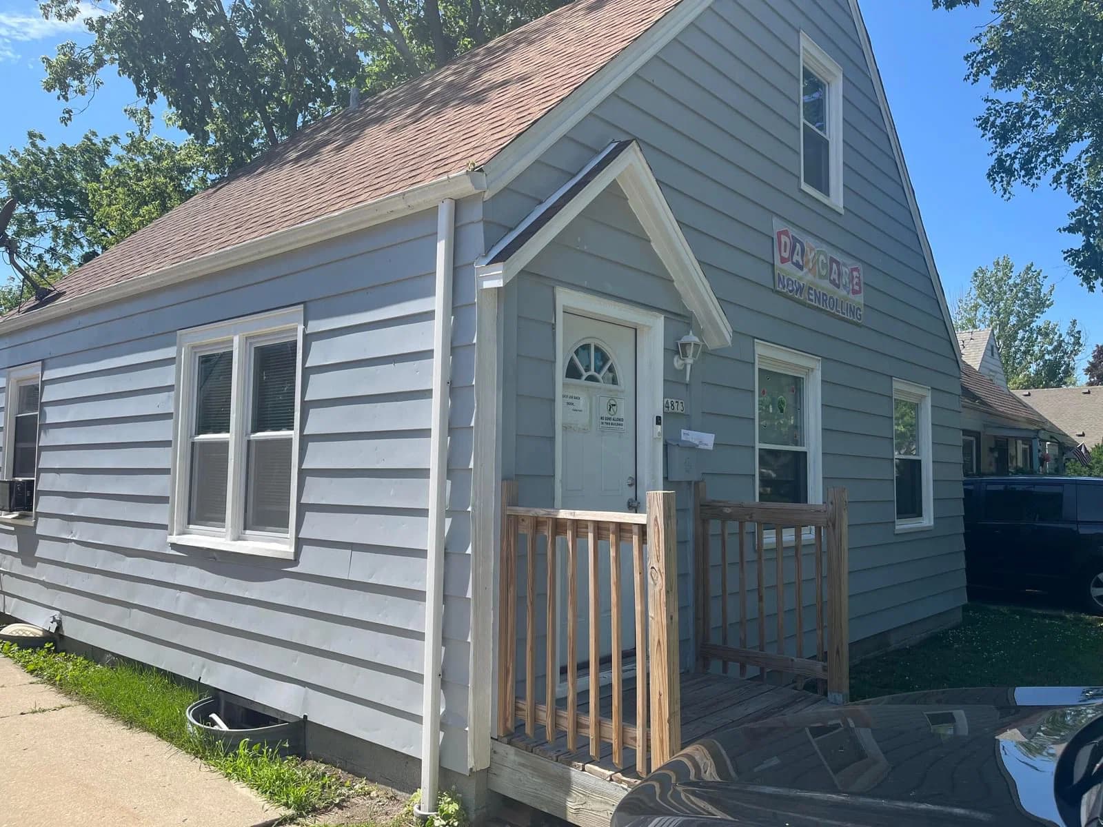 4873 26th, Milwaukee, WI 53209