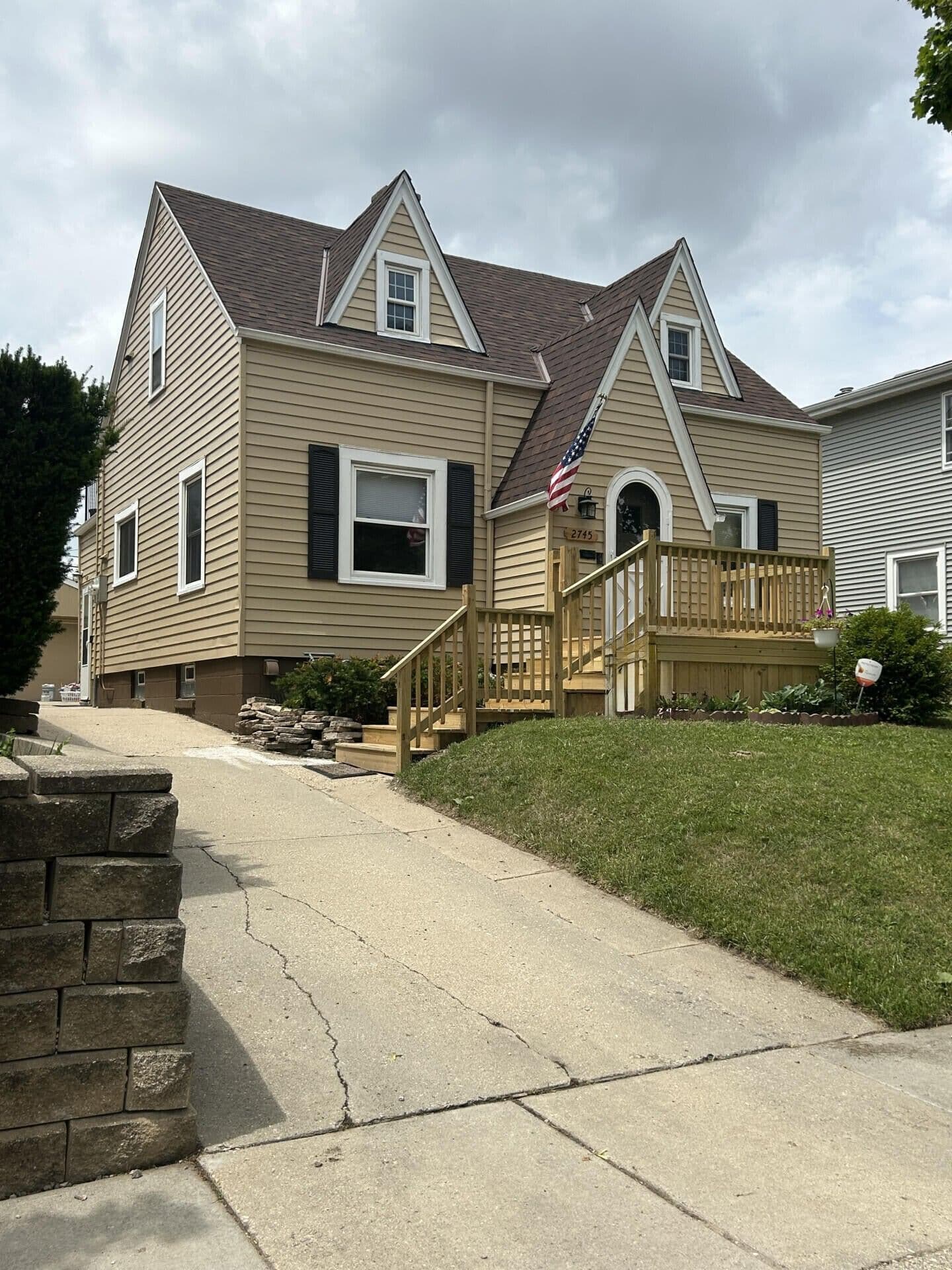 2745 68th, Milwaukee, WI 53219