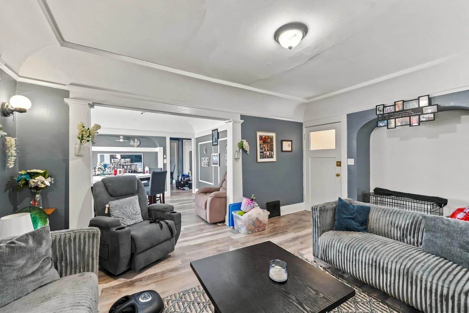 3211 Buffum 4