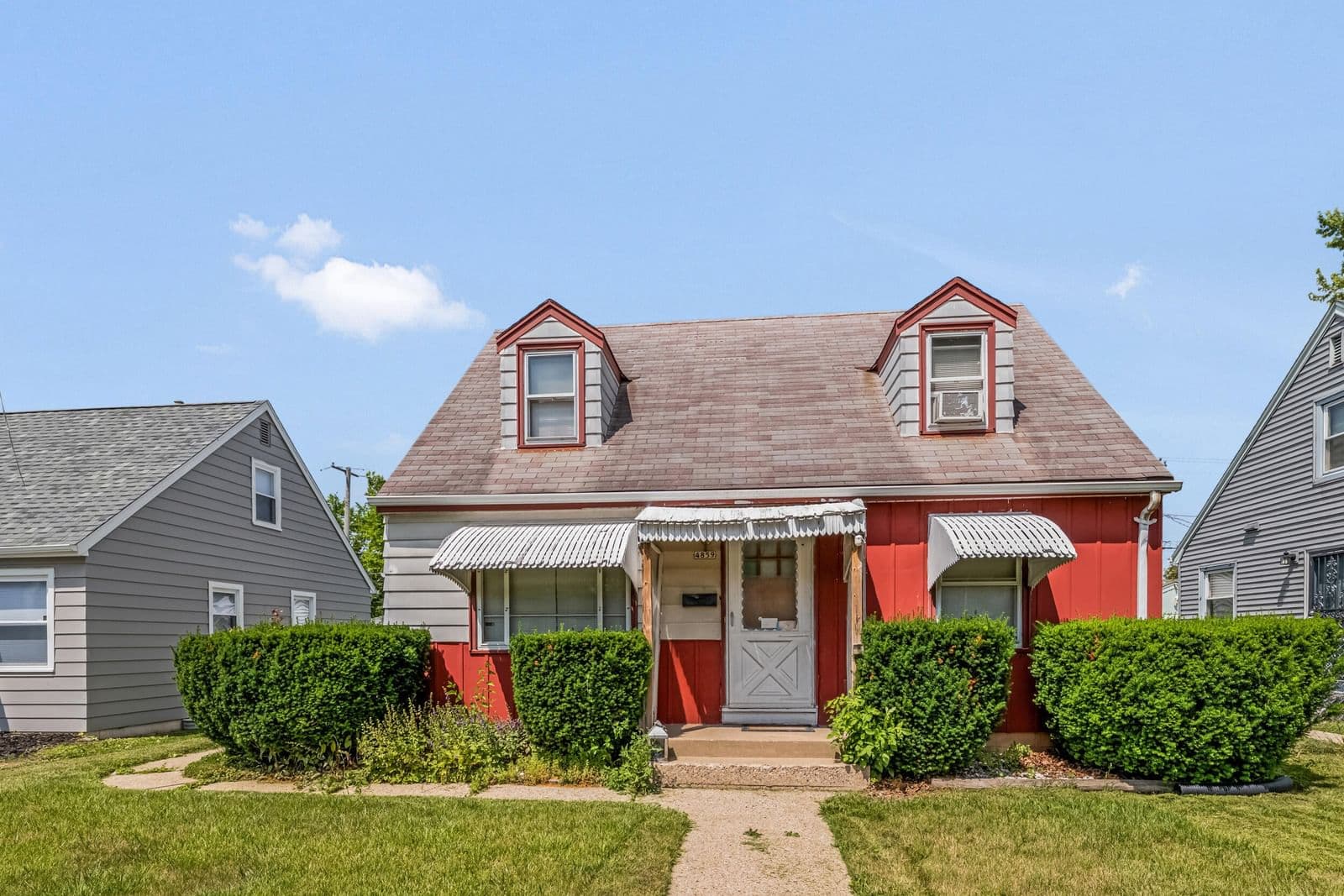 4859 60th, Milwaukee, WI 53218
