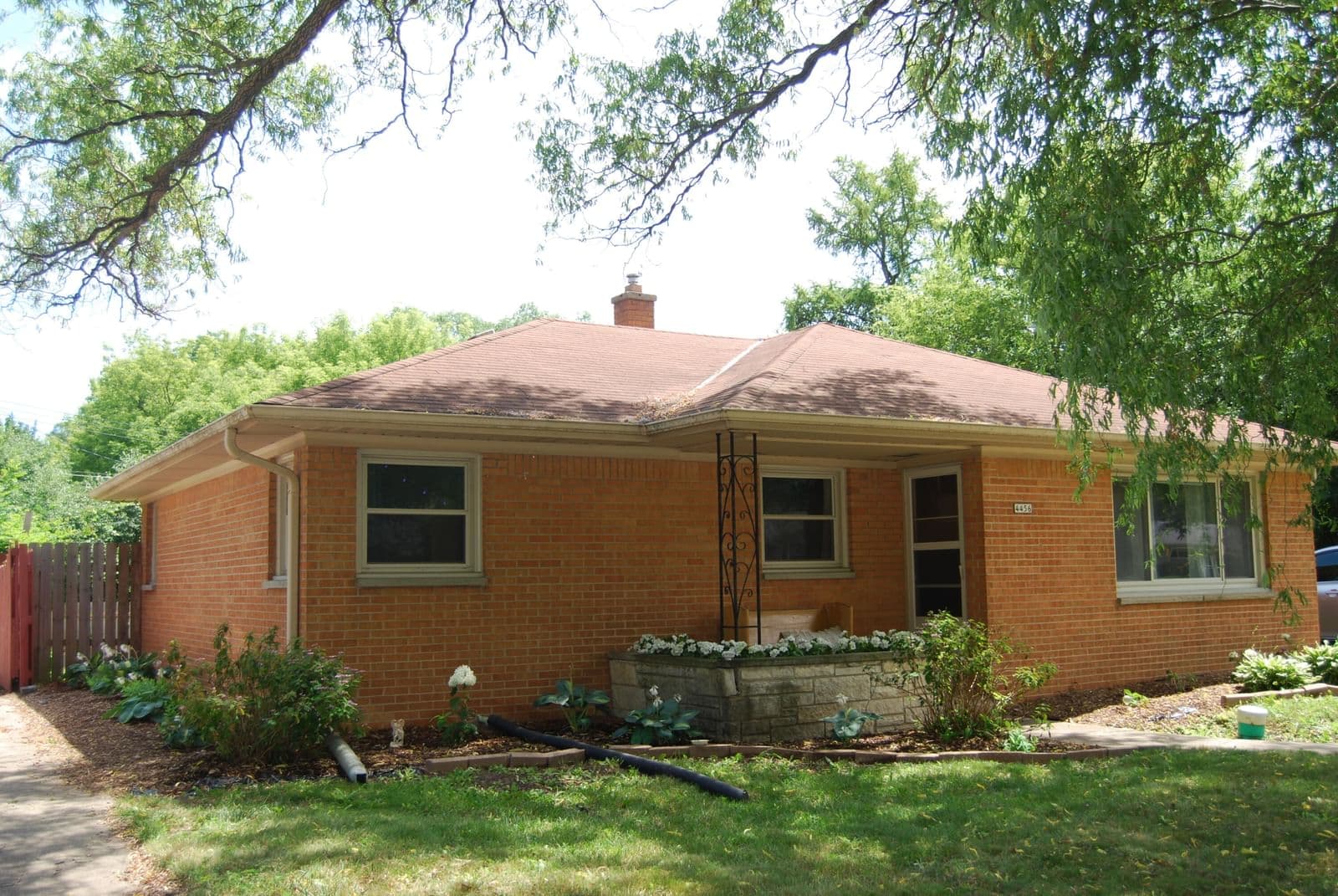 4456 N 107th, Wauwatosa, WI 53225