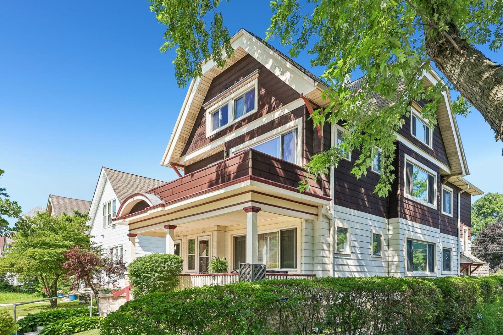 2532 Humboldt, Milwaukee, WI 53212