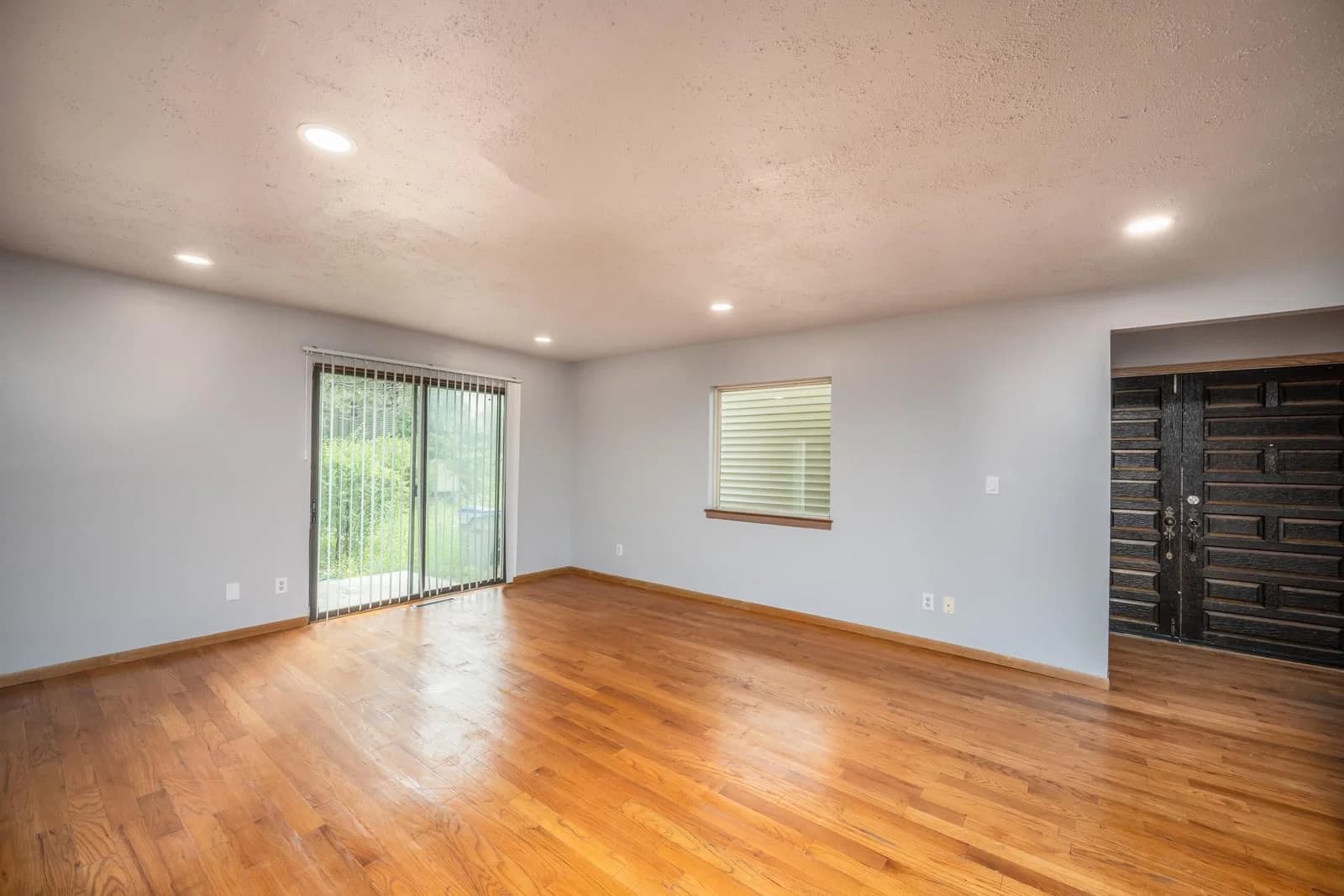 9012 N 70th, Milwaukee, WI 53223