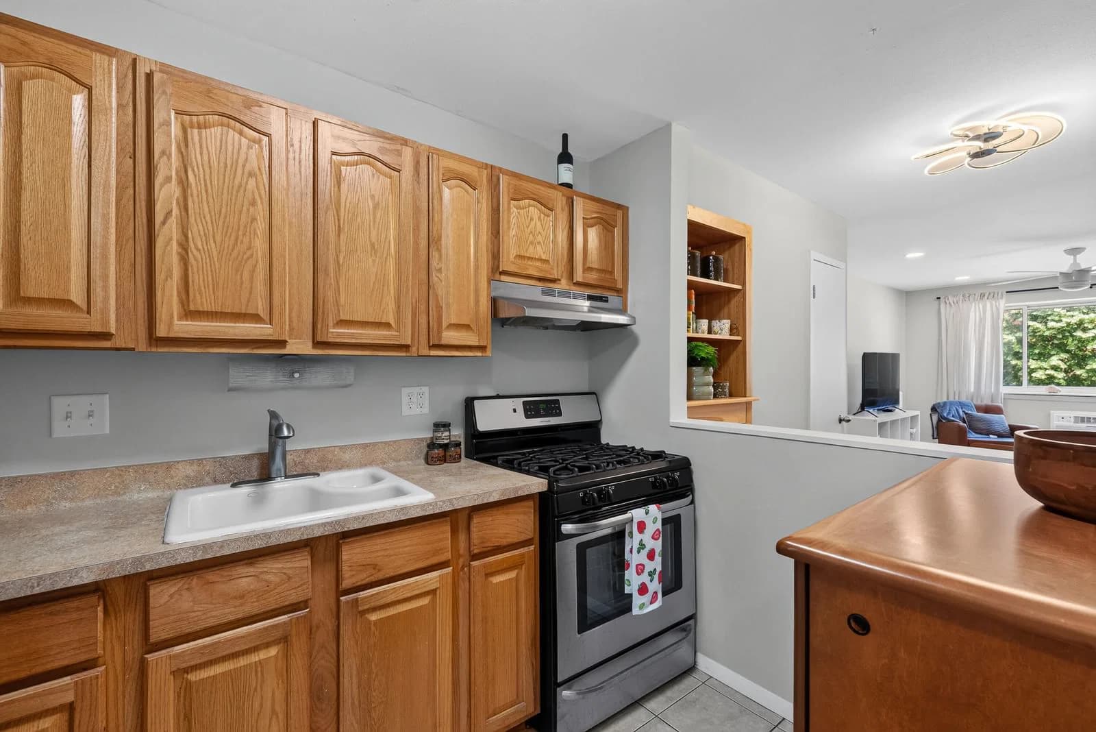 2222 Belleview 3