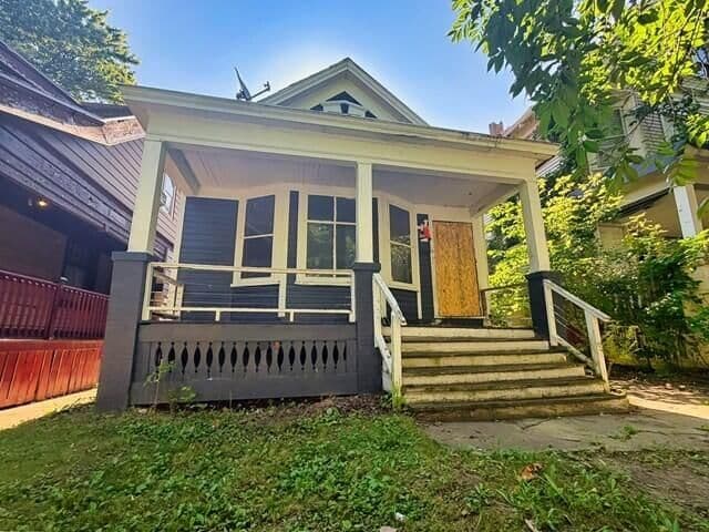 3046 2nd, Milwaukee, WI 53212