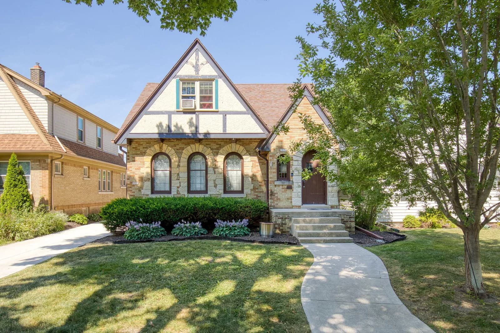 2571 62nd, Wauwatosa, WI 53213