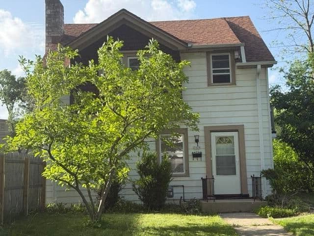 2428 Roosevelt, Milwaukee, WI 53209