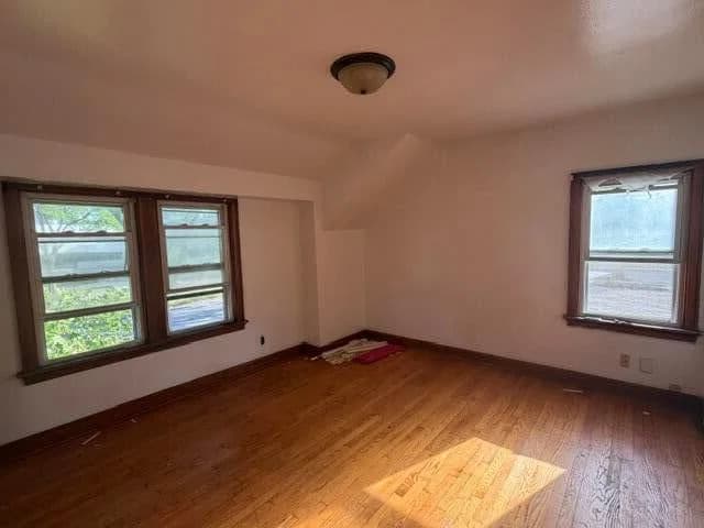 2428 Roosevelt 3