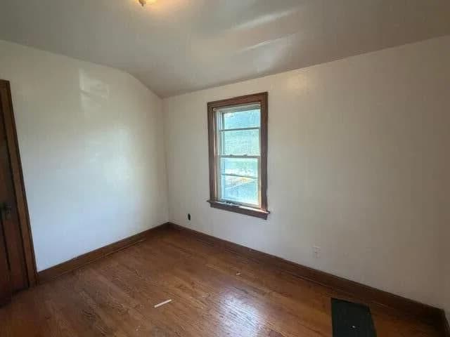 2428 Roosevelt 5