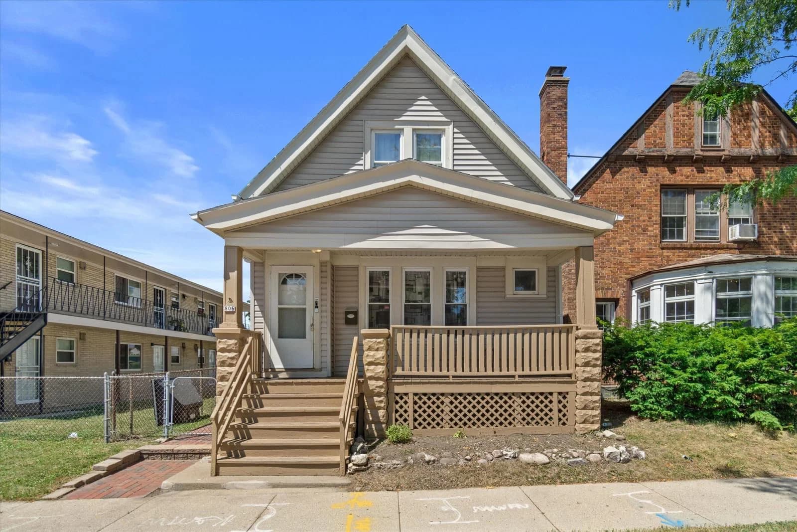 806 Lapham, Milwaukee, WI 53204